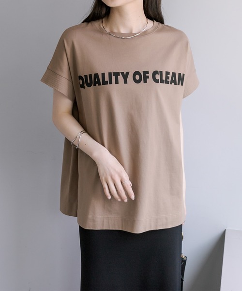 PUAL CE CIN(ピュアルセシン)の「シンプルロゴプリントTシャツ(Tシャツ/カットソー・レディース・ベージュ/グレー/オフホワイト・FREE)」の1枚目の写真