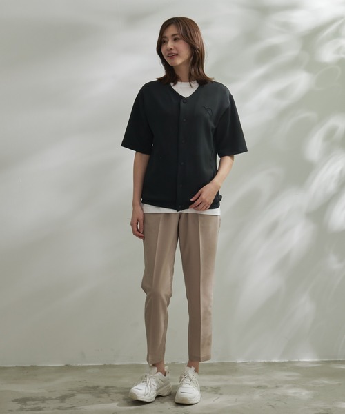 Arnold Palmer(アーノルドパーマー)の「シェア ストレッチ スムース エンボスカーデ + Tシャツ セット(アンサンブル・レディース・ブラック/ライトベージュ/ダークグレー・XS/S/M/L/LL)」の11枚目の写真