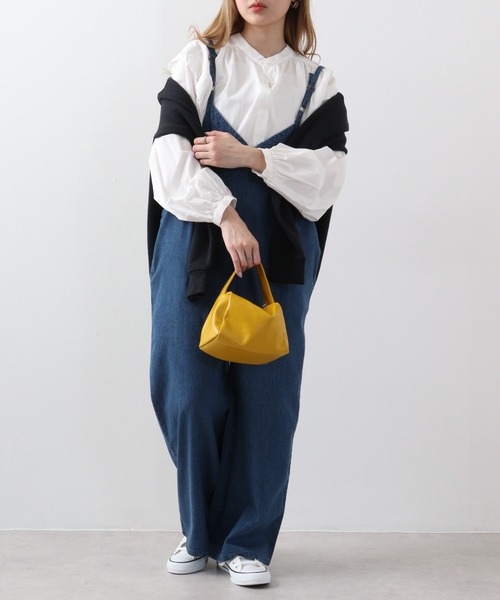atONE(アットワン)の「atONE ゆったりワイドキャミオールインワンデニム(サロペット/オーバーオール・レディース・ブルー/ワンウォッシュ/ネイビー・LL~3L/M-L/4L~5L)」の2枚目の写真