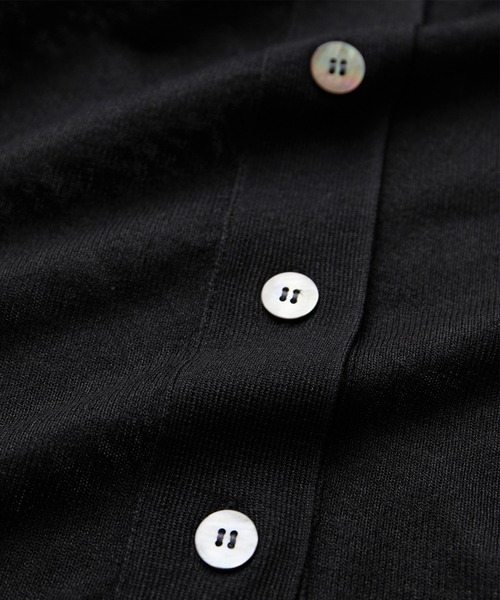 SALON adam et rope'(サロン アダム エ ロペ)の「ブライトシアーカーディガン【WEB限定カラー】(カーディガン/ボレロ・レディース・グレー/サックスブルー/ブラック/ゴールド・FREE)」の21枚目の写真