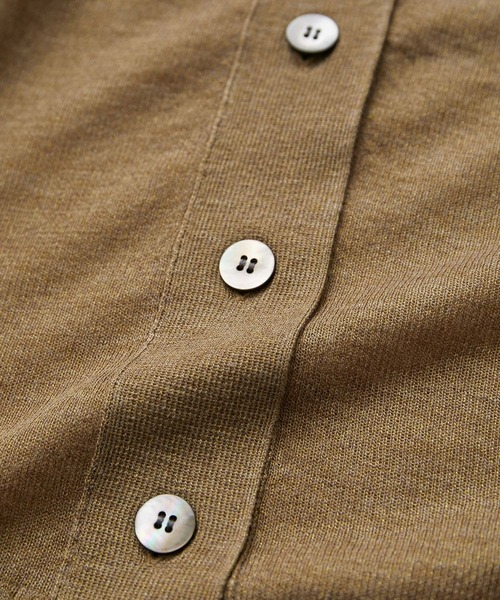 SALON adam et rope'(サロン アダム エ ロペ)の「ブライトシアーカーディガン【WEB限定カラー】(カーディガン/ボレロ・レディース・グレー/サックスブルー/ブラック/ゴールド・FREE)」の18枚目の写真