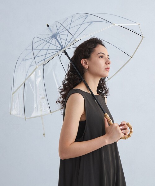 green label relaxing(グリーンレーベルリラクシング)の「【WEB限定】ビニール アンブレラ 傘 / 長傘 / レイン(長傘・レディース・ホワイト/ダークブラウン/ネイビー・FREE)」の1枚目の写真