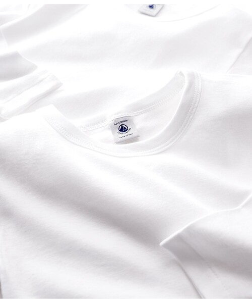 PETIT BATEAU(プチバトー)の「ホワイト長袖Tシャツ2枚組(インナーウェア/肌着・キッズ・ホワイト・10YEAR/6YEAR/8YEAR)」の3枚目の写真