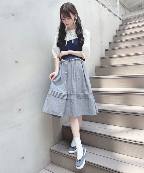 F i.n.t（フィント）の「リメイク風レース使いビスチェ/fint（キャミソール・レディース・ネイビー/ライトグレー・FREE）」の12枚目の写真