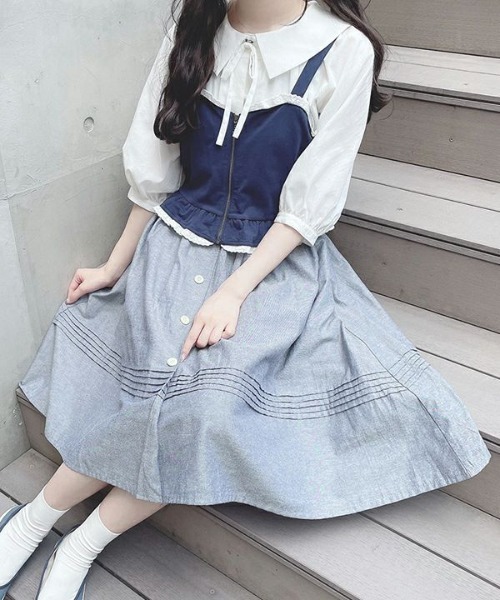 F i.n.t（フィント）の「リメイク風レース使いビスチェ/fint（キャミソール・レディース・ネイビー/ライトグレー・FREE）」の10枚目の写真