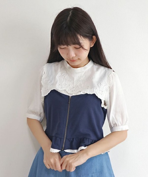 F i.n.t（フィント）の「リメイク風レース使いビスチェ/fint（キャミソール・レディース・ネイビー/ライトグレー・FREE）」の14枚目の写真