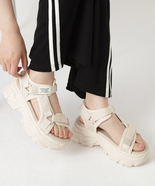 cs T&P(シーエスティーアンドピー)の「厚底スポサン(サンダル・レディース・アイボリー/ブラック・S/M/L/LL)」の16枚目の写真