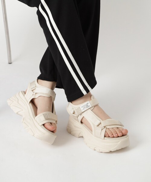 cs T&P(シーエスティーアンドピー)の「厚底スポサン(サンダル・レディース・アイボリー/ブラック・S/M/L/LL)」の17枚目の写真