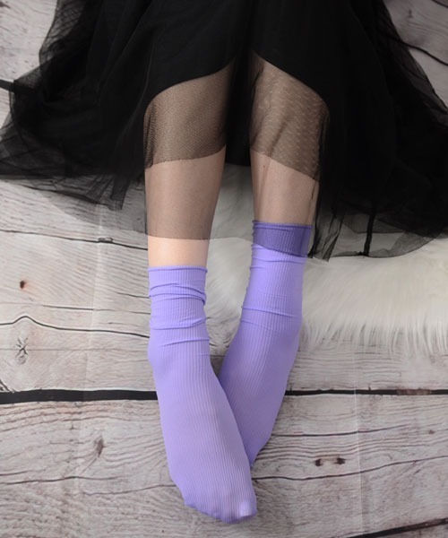 VIBGYOR Women（ヴィブジョー　ウィメン）の「【float】《推し活/推しカラー/メンカラ》くしゅくしゅ 単色リブ クルー丈ソックス【25色展開】（ソックス/靴下・レディース・アッシュブラウン/チャコール/テラコッタ/チェリーピンク/コーラルピンク/アーミー/ワインレッド/マスタード/ヘザーグレー/モスグリーン/イエロー/ミント/ライトイエロー/ベビーピンク/バイオレット/ブルーグリーン/ブラック/ホワイト/グリーン/カーキ/オフホワイト/パープル/ベージュ/ラベンダー/ブルー・FREE）」の18枚目の写真