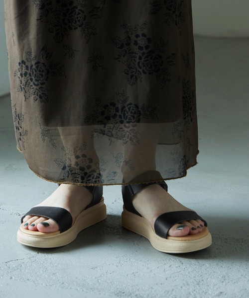 Fashion Letter（ファッションレター）の「日本製 バックゴムベルト ストラップ付きコンフォートサンダル レディース（サンダル・レディース・ベージュ系その他/ブラック/ホワイト/ベージュ・LL/L/M/S）」の12枚目の写真