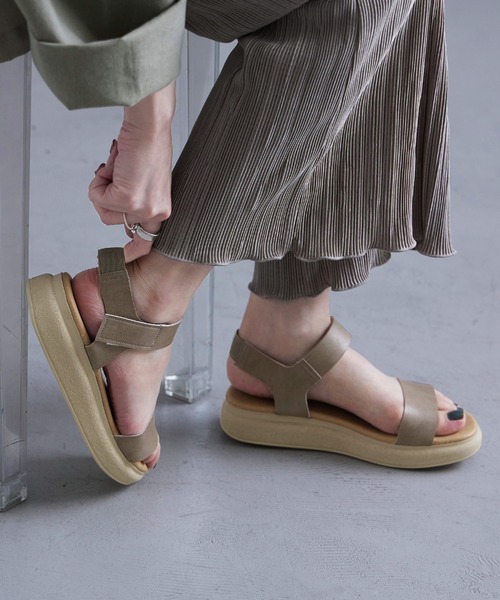 Fashion Letter（ファッションレター）の「日本製 バックゴムベルト ストラップ付きコンフォートサンダル レディース（サンダル・レディース・ベージュ系その他/ブラック/ホワイト/ベージュ・LL/L/M/S）」の5枚目の写真