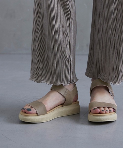 Fashion Letter（ファッションレター）の「日本製 バックゴムベルト ストラップ付きコンフォートサンダル レディース（サンダル・レディース・ベージュ系その他/ブラック/ホワイト/ベージュ・LL/L/M/S）」の7枚目の写真