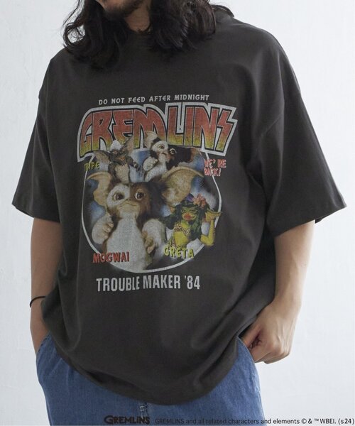 VENCEEXCHANGE（ヴァンスエクスチェンジ）の「GREMLINS グレムリン ロックプリントTシャツ（Tシャツ/カットソー・メンズ・ホワイト/チャコール/ネイビー・M/L/LL）」の3枚目の写真