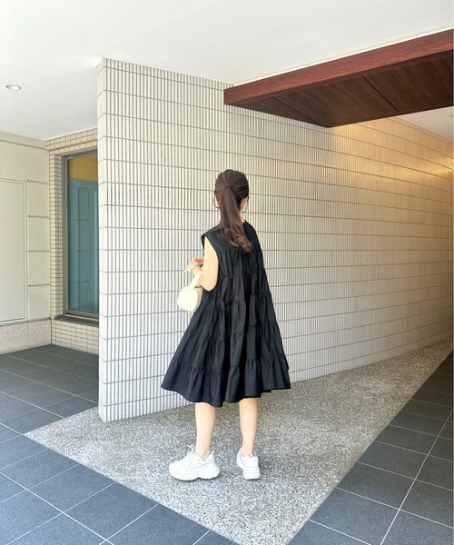 I_am（アイアム）の「french sleeve tiered midi ops / フレンチスリーブティアードミディワンピース（ワンピース・レディース・ホワイト/ブラック・FREE）」の6枚目の写真