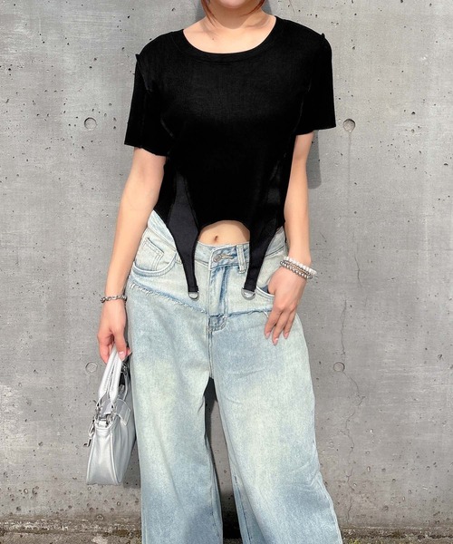 ENVYM(アンビー)の「ガーターデザイントップス(Tシャツ/カットソー・レディース・カーキ/ブラック/ベージュ・FREE)」の2枚目の写真