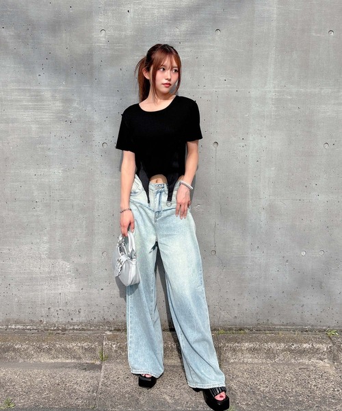 ENVYM(アンビー)の「ガーターデザイントップス(Tシャツ/カットソー・レディース・カーキ/ブラック/ベージュ・FREE)」の6枚目の写真