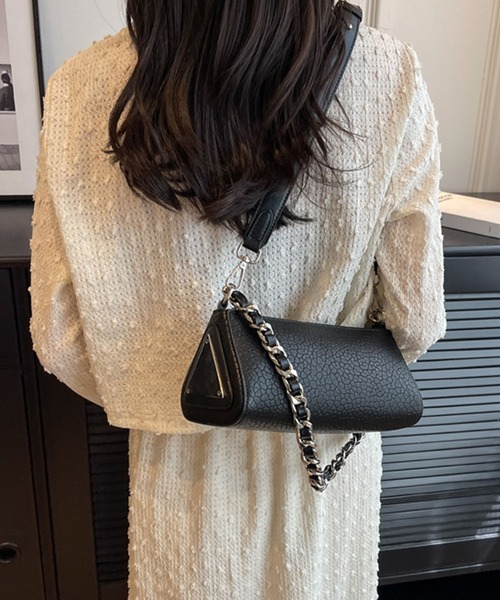 GLAMOROUS JANE(グラマラスジェーン)の「チエーンショルダートライアングルシリンダーバッグ(ショルダーバッグ・レディース・ホワイト/アイボリー・FREE)」の12枚目の写真