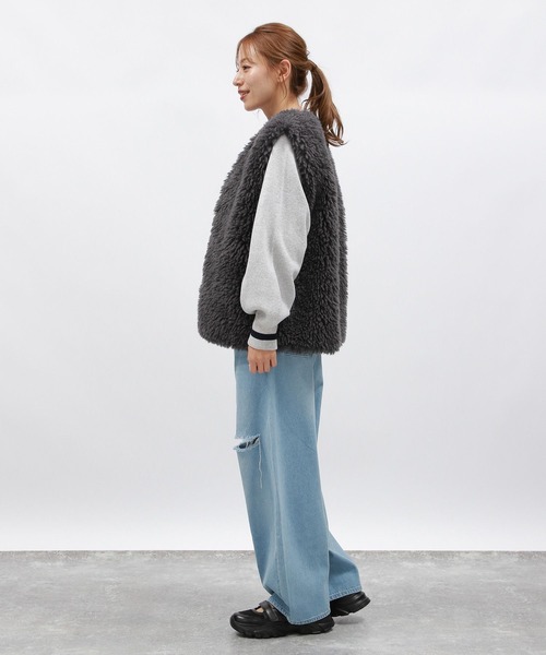 LAKOLE（ラコレ）の「カットオフカーブデニムパンツ / 134483（デニムパンツ・レディース・ブラック/ライトブルー・SMALL/LARGE/MEDIUM）」の16枚目の写真