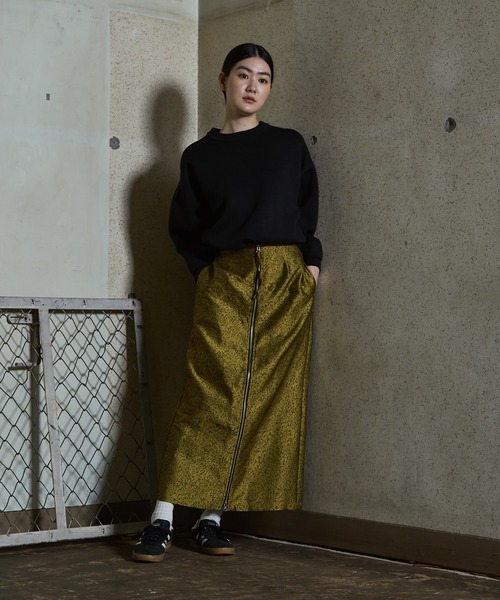 NOMINE（ノミネ）の「プレーティングニット（ニット/セーター・レディース・レッド/ネイビー/ブラック/ベージュ・フリー）」の13枚目の写真