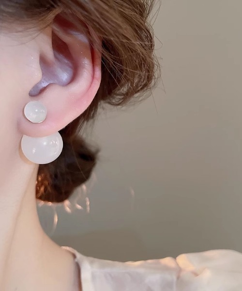 tone（トーン）の「【emaan】バックキャッチ カラー 玉 ピアス（ピアス（両耳用）・レディース・ブルー/ホワイト/ピンク/グリーン・FREE）」の5枚目の写真