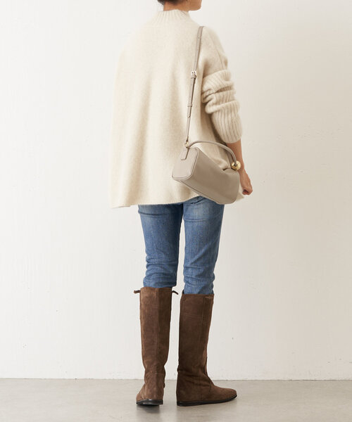 美品❉ BEARDSLEY ヤクニットプルオーバー ハイネック ベージュ BEARDSLEY（ビアズリー）の「ヤクハイネックプルオーバー