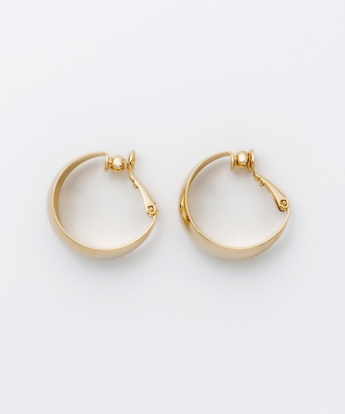 ciite'(シーテ)の「<ciite'>ボリュームフープイヤリング (両耳用)(イヤリング・レディース・ゴールド/シルバー・FREE)」の3枚目の写真