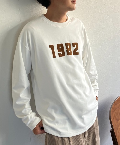 CREARE -LINO-(クレアーレリノ)の「<ユニセックス>フロッキー加工 ナンバーロゴプリントトップス/長袖/ロンT(Tシャツ/カットソー・メンズ・ブラック/オフホワイト・MEDIUM/LARGE)」の12枚目の写真