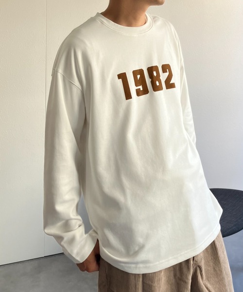 CREARE -LINO-(クレアーレリノ)の「<ユニセックス>フロッキー加工 ナンバーロゴプリントトップス/長袖/ロンT(Tシャツ/カットソー・メンズ・ブラック/オフホワイト・MEDIUM/LARGE)」の13枚目の写真