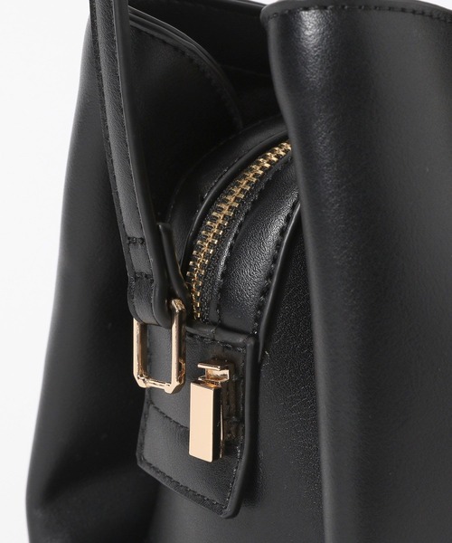 Andemiu（アンデミュウ）の「メタルフラップバック242076（ハンドバッグ・レディース・ブラック/ベージュ/アイボリー/ブラウン系その他・FREE）」の9枚目の写真