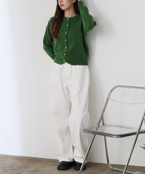 ゴールドボタンショート丈クルーネックニットカーディガン