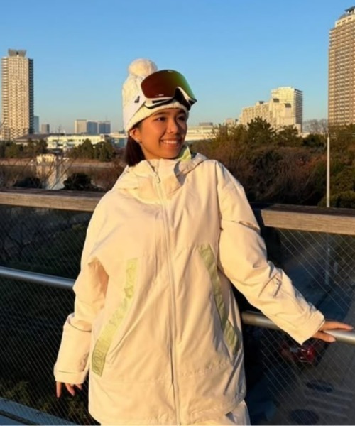 ROXY(ロキシー)の「ROXY SLOPE NP JK/ロキシースキースノーボードジャケット(マウンテンパーカー・レディース・ホワイト/グリーン/ブラック・SMALL/X-SMALL/LARGE/MEDIUM)」の16枚目の写真