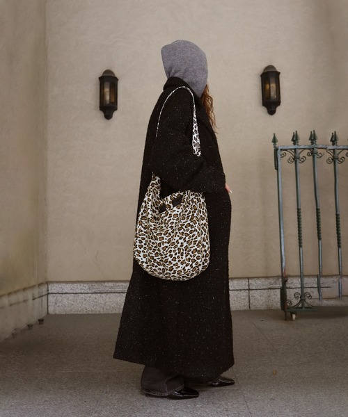 Mili affinity（ミリアフィニティー）の「ヒョウ柄ジップファスナー付き2WAYトートバッグ（トートバッグ・レディース・ホワイト/ベージュ・FREE）」の20枚目の写真