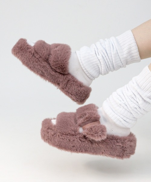 AAA+（サンエープラス）の「軽量厚底 ダブルベルトファーサンダル（サンダル・レディース・ダークブラウン/ベージュ/ブラック/アイボリー・40/38/36）」の11枚目の写真