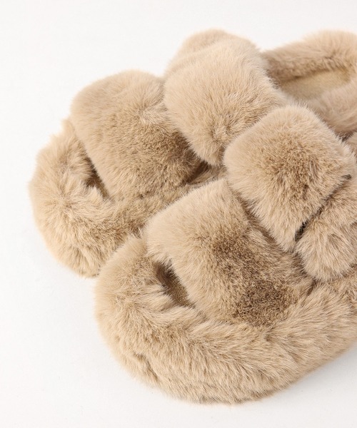 AAA+（サンエープラス）の「軽量厚底 ダブルベルトファーサンダル（サンダル・レディース・ダークブラウン/ベージュ/ブラック/アイボリー・40/38/36）」の20枚目の写真