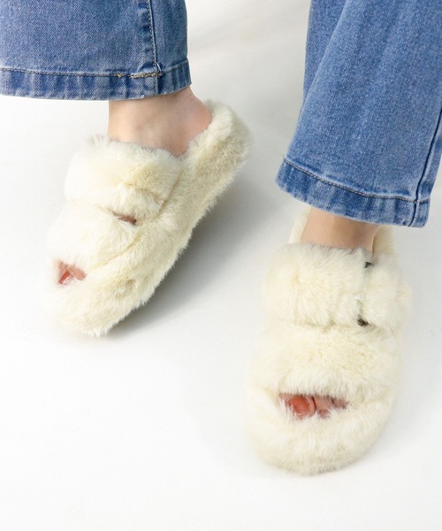 AAA+（サンエープラス）の「軽量厚底 ダブルベルトファーサンダル（サンダル・レディース・ダークブラウン/ベージュ/ブラック/アイボリー・40/38/36）」の13枚目の写真