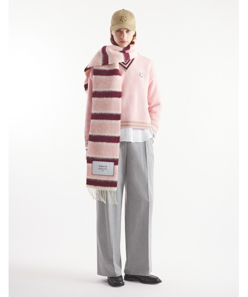 Maison Kitsune（メゾンキツネ）の「BABY ALPACA STRIPED SCARF（マフラー・レディース・スモークピンク・U）」の4枚目の写真