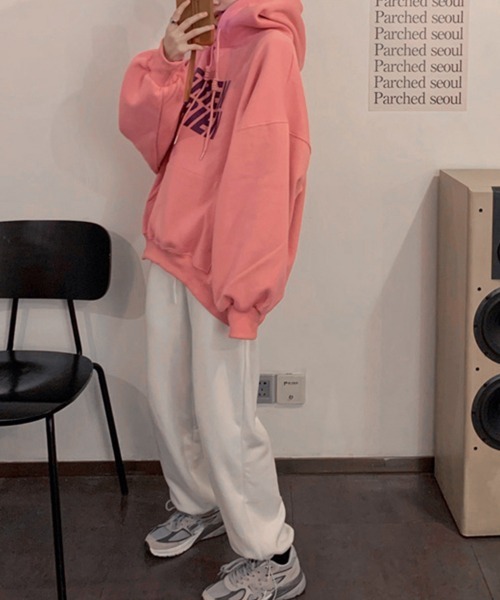 Miniministore（ミニミニストア）の「カレッジロゴパーカー裏起毛レディース（パーカー・レディース・ベージュ/ピンク/グレー・FREE）」の9枚目の写真