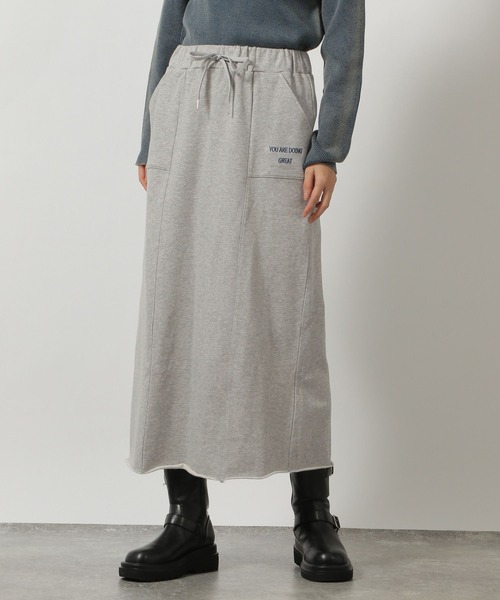 LAKOLE（ラコレ）の「裏毛刺繍ナロースカート / 310589（スカート・レディース・オフホワイト/グレー/チャコールグレー・FREE）」の15枚目の写真