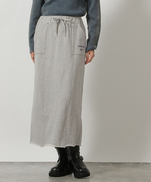 LAKOLE（ラコレ）の「裏毛刺繍ナロースカート / 310589（スカート・レディース・オフホワイト/グレー/チャコールグレー・FREE）」の16枚目の写真