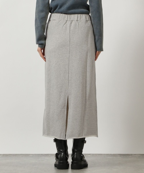 LAKOLE（ラコレ）の「裏毛刺繍ナロースカート / 310589（スカート・レディース・オフホワイト/グレー/チャコールグレー・FREE）」の9枚目の写真