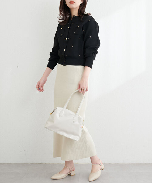 natural couture(ナチュラルクチュール)の「ポリニットドット金釦ポケ付きカーディガン(カーディガン/ボレロ・レディース・アイボリー/カーキ/ブラック/ブルー・FREE)」の15枚目の写真
