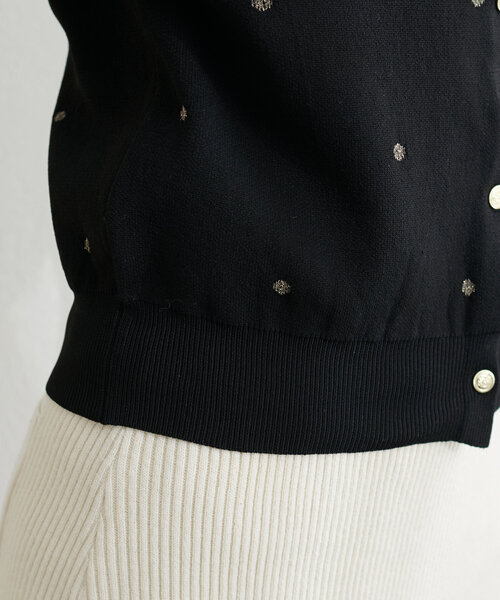 natural couture(ナチュラルクチュール)の「ポリニットドット金釦ポケ付きカーディガン(カーディガン/ボレロ・レディース・アイボリー/カーキ/ブラック/ブルー・FREE)」の22枚目の写真
