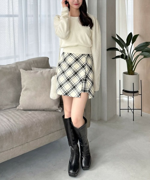 CLEAR BASIC（クリアベーシック）の「バックリボンショートフェザーニットトップス[着回し抜群 大人 カジュアル] ≪再入荷≫（ニット/セーター・レディース・ピンク/オフホワイト/ライトグレー/イエロー・F）」の8枚目の写真