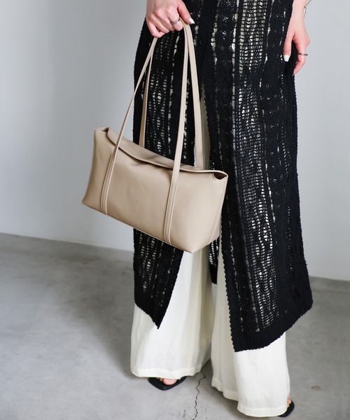 select MOCA（セレクトモカ）の「スクエアマグネットフラップバッグ（ショルダーバッグ・レディース・ベージュ/ブラック・FREE）」の13枚目の写真