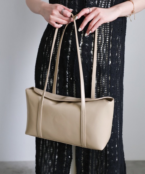 select MOCA（セレクトモカ）の「スクエアマグネットフラップバッグ（ショルダーバッグ・レディース・ベージュ/ブラック・FREE）」の15枚目の写真