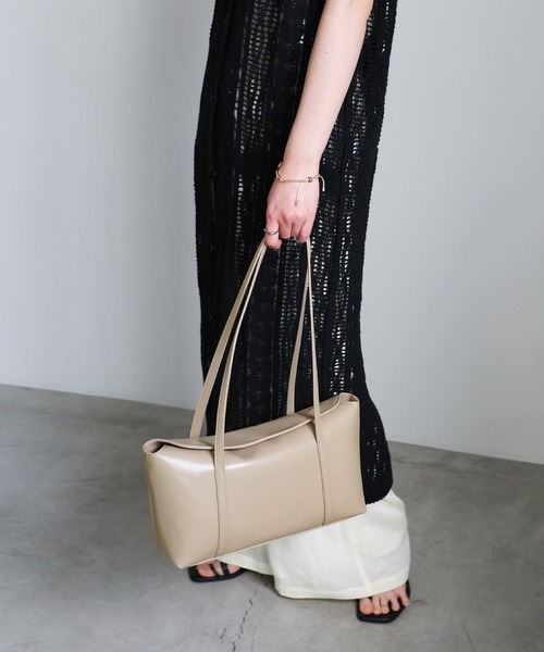 select MOCA（セレクトモカ）の「スクエアマグネットフラップバッグ（ショルダーバッグ・レディース・ベージュ/ブラック・FREE）」の16枚目の写真