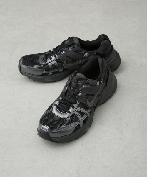 セール】NIKE/NIKE V2K RUN（スニーカー）｜NIKE（ナイキ）の