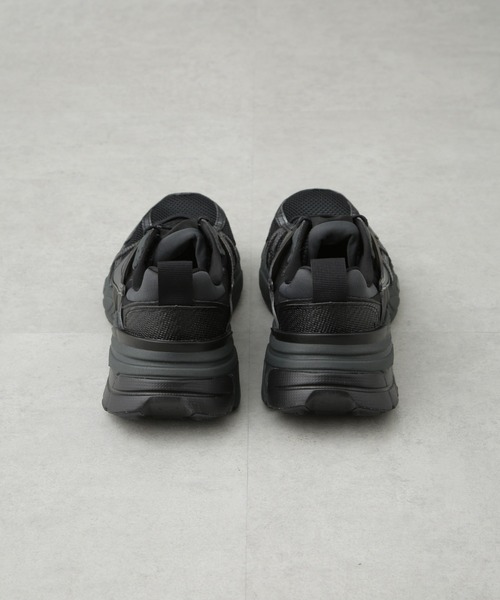NIKE(ナイキ)の「NIKE/NIKE V2K RUN(スニーカー・メンズ・ブラック/ホワイト・26/27/28)」の7枚目の写真