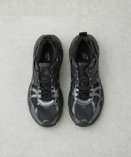 NIKE(ナイキ)の「NIKE/NIKE V2K RUN(スニーカー・メンズ・ブラック/ホワイト・26/27/28)」の8枚目の写真