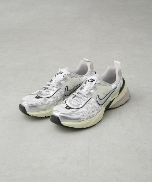NIKE(ナイキ)の「NIKE/NIKE V2K RUN(スニーカー・メンズ・ブラック/ホワイト・26/27/28)」の18枚目の写真